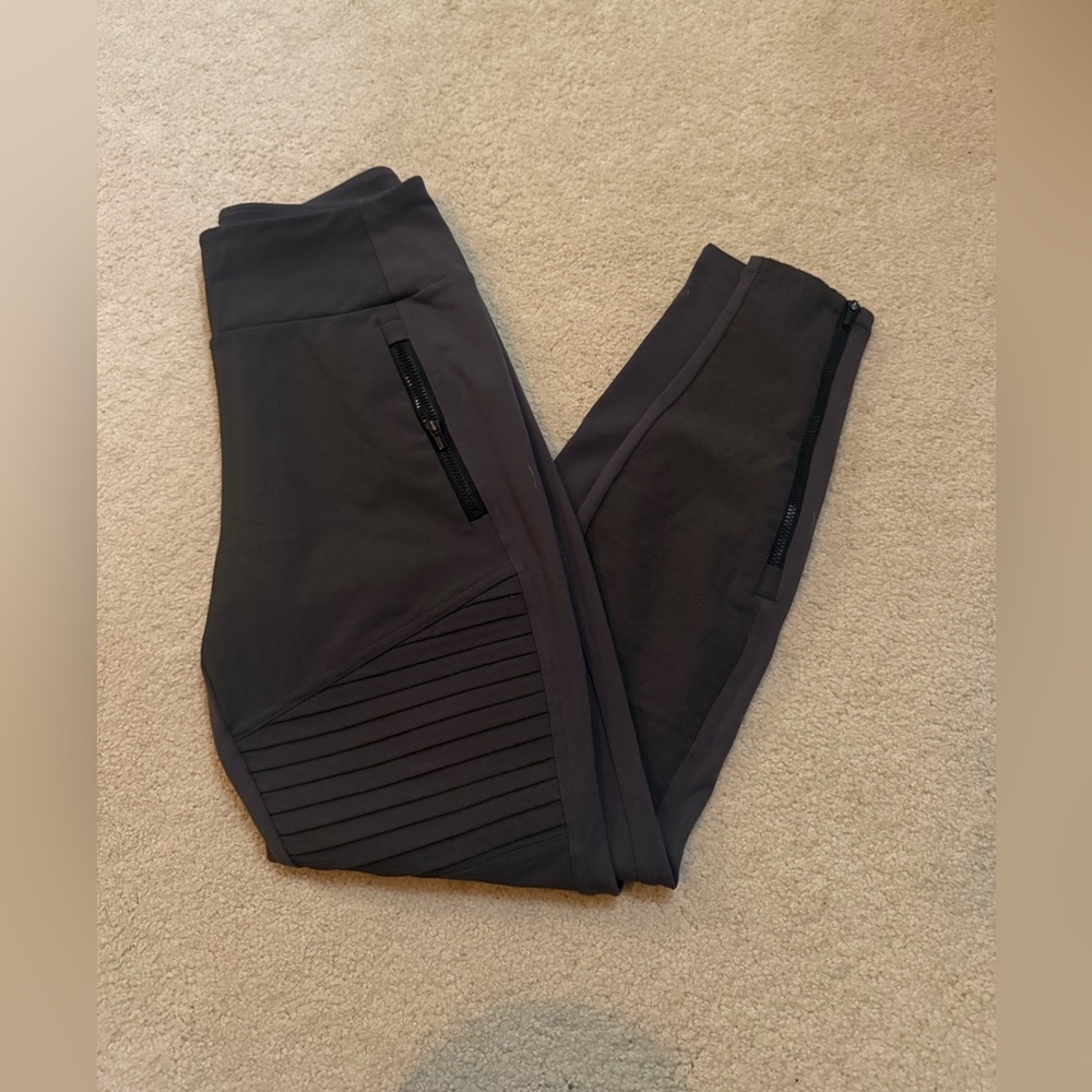 Athleta Headlands Hybrid Moto Tight